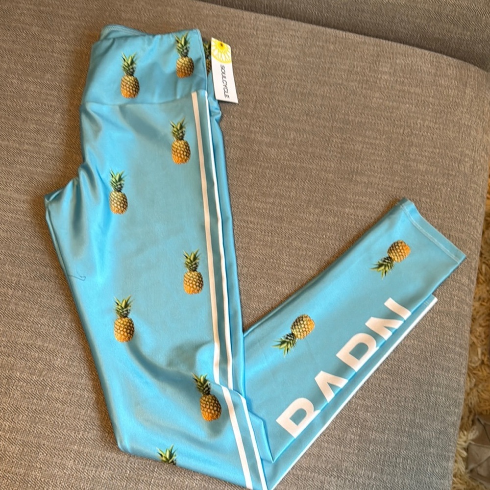 Tried On, Not My fit! Soulcycle x Goldsheep Blue Pineapple Print Leggings